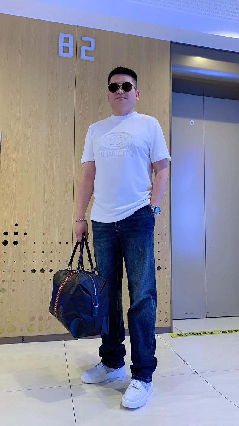 潮流服饰新动态：宿州景月推动时尚前行